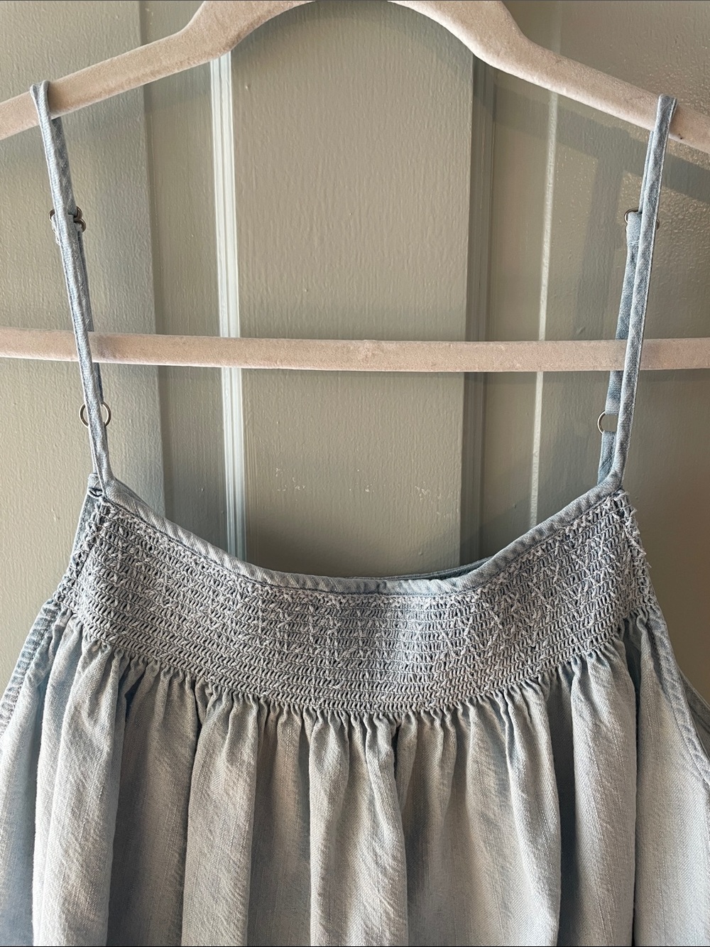Soft Joie Light Blue Denim Smocked Ruffle Mini Cami Sundress EUC - Picture 2 of 11
